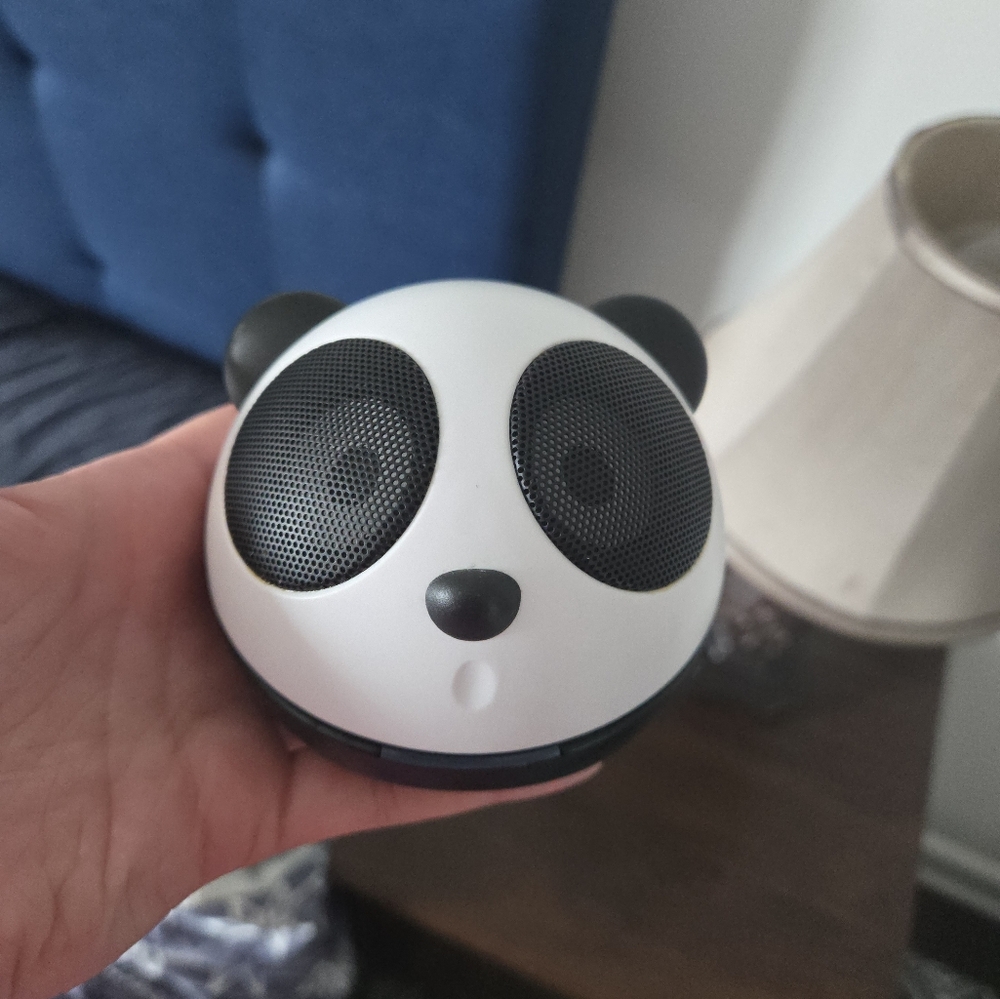 Panda Pal Portable USB Speaker - Black and White